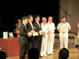 船内で行われた歓迎式典