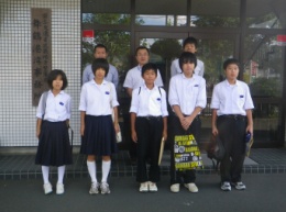 最後は庁舎玄関前で記念撮影！